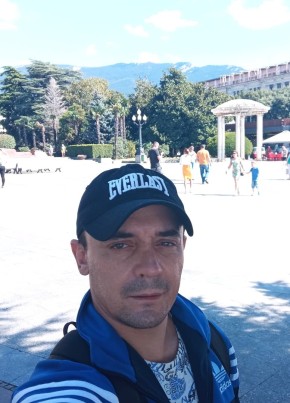 Александр, 38, Россия, Алушта