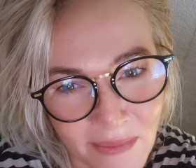 valeriya, 60, Saint Petersburg