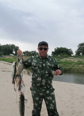 Slavok Pereved, 41, Россия, Рыбное