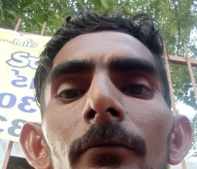 Narottam Parmar, 29 лет, Ahmedabad
