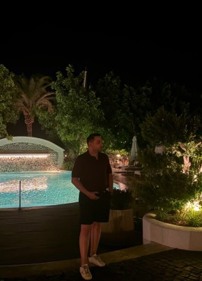 YASİN из İstanbul 26 лет