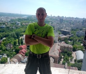 Виктор, 21 год, Київ