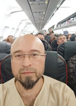 Алекс из Горно-Алтайска 31 год