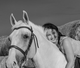 Yuliya, 42, Vyatskiye Polyany