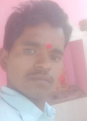 Rajesh Kumar Yad, 22, India, Umariā
