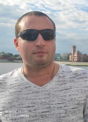 Денис, 38, Россия, Гусев