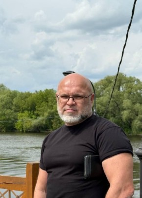 Вячеслав из Рязани 51 год