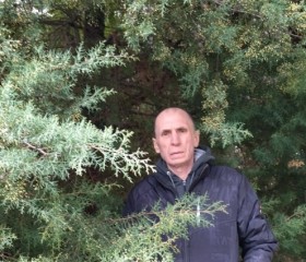Валерий, 61 год, Казань