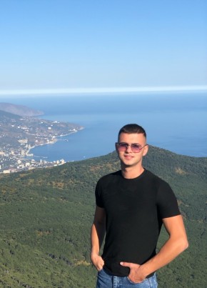 Илья, 26, Россия, Феодосия