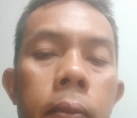 Burhan, 47, Bandung