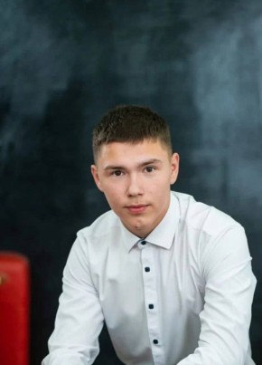 Тимофей из Екатеринбурга 20 лет