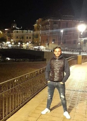 Eri, 25, Italy, Rapallo