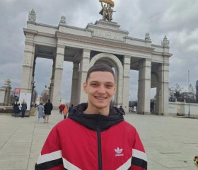 Dmitriy, 24, Shakhty