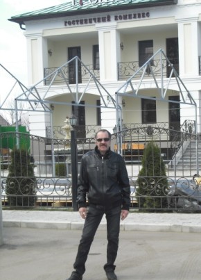 Михаил, 57, Россия, Санкт-Петербург