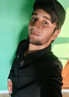 Müqəddəs из Puşkin 24 года