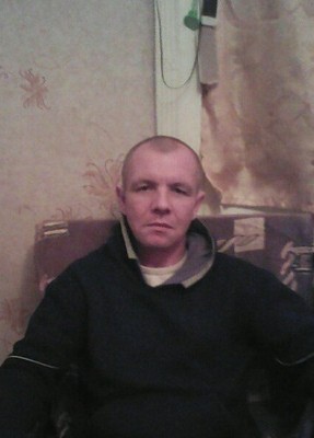 Oleg, 47, Russia, Velsk