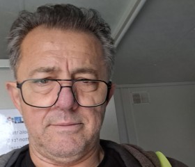 Miki, 56, Dun Laoghaire