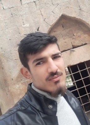 Yusuf ertem, 20, Türkiye Cumhuriyeti, Kızıltepe