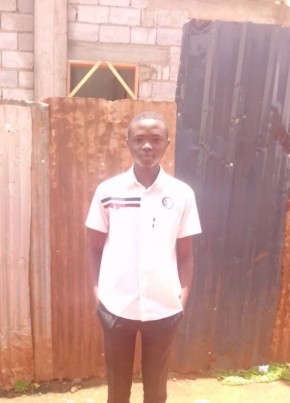 Rsuath, 19, Republic of Cameroon, Yaoundé