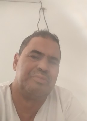 Abdou из Tamanghasset 54 года