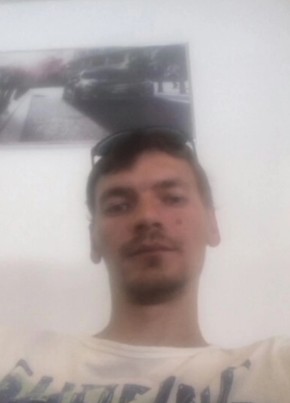 Денис, 36, Россия, Лиски