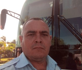 Alexander Pachec, 52 года, Jiguaní