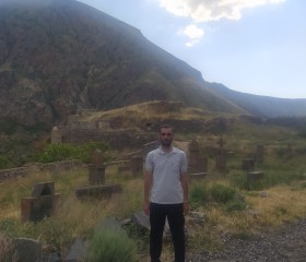 Gevorg Petrosyan, 44, Yerevan