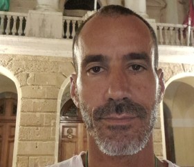 Roberto, 41, Madrid