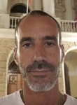 Roberto, 41  , Madrid