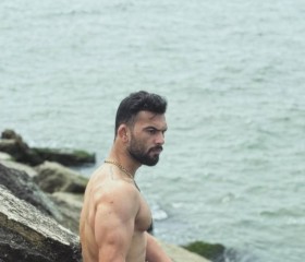 Masih, 26, Juybar