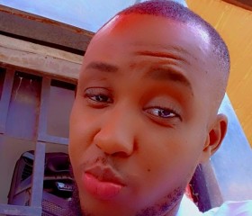 Ange, 24, Abidjan