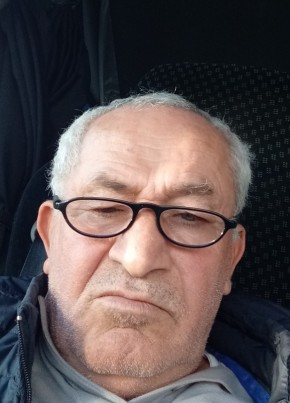 Mustafa, 63, République Française, Paris