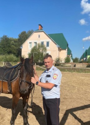 Михаил из Каспийска 48 лет