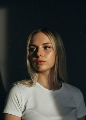 Анна из Москвы 23 года