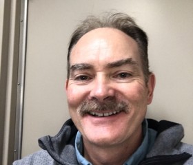 hockey man, 61, Brant
