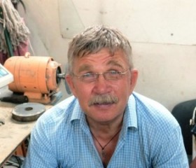 валерий, 73 года, Казань