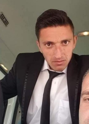 Ali Yıldırım, 31, Türkiye Cumhuriyeti, Ankara