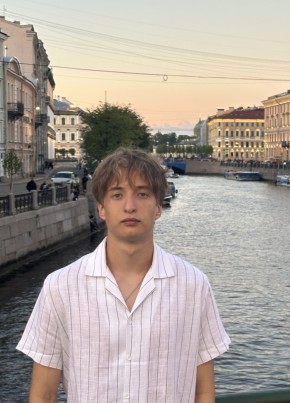 Евгений из Нижнего Новгорода 18 лет
