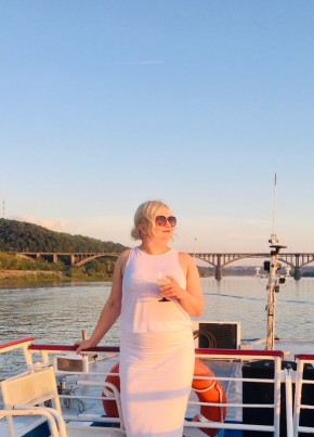 Elena из Дзержинска 46 лет
