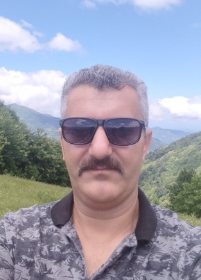 Yusuf Uzun из Washington D.C. 49 лет
