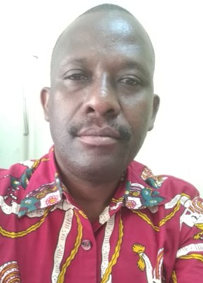 majaliwa, 54, Tanzania, Arusha