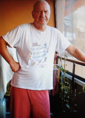 Enzo, 72, Repubblica Italiana, Milano