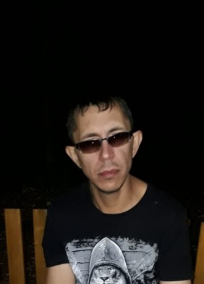 Олег, 40, Россия, Ульяновск