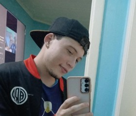Tomas, 23, San Isidro