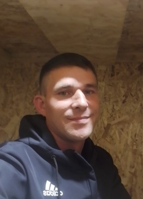 Сергей из Александровска 31 год
