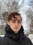Олег, 19 лет, Москва