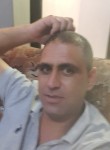 معاذ, 39  , Nablus