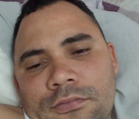 Loca, 18, La Victoria