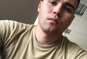 Igor, 31 - Just Me