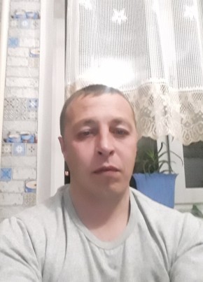 Анатолий, 42, Россия, Боготол
